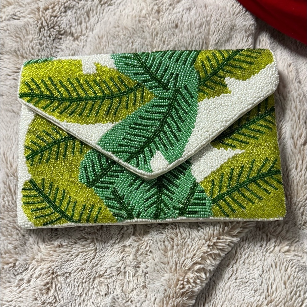 Beaded Leaf Pattern Envelope Clutch | Green/White | Style LAC-SS-456